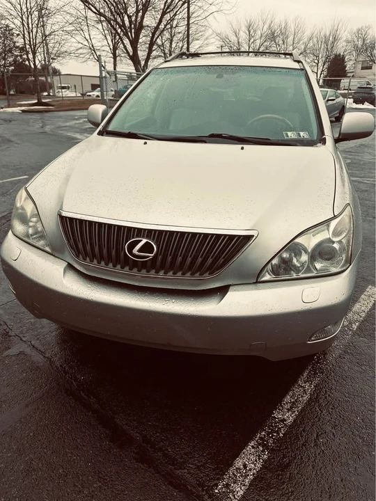 2005 Lexus RX 2nd Gen - Image 4 of 8
