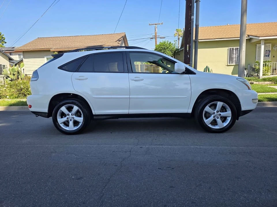 2005 Lexus RX 2nd Gen - Image 2 of 8