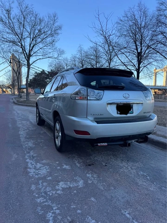 2005 Lexus RX 2nd Gen - Image 3 of 8