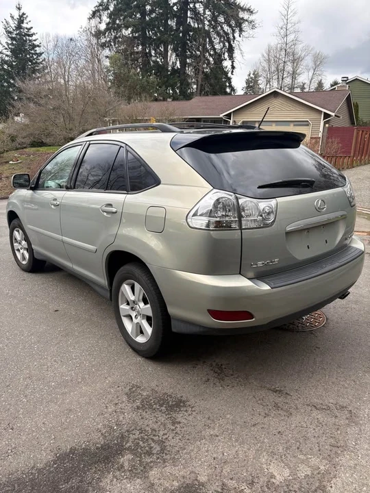 2005 Lexus RX 2nd Gen - Image 4 of 11