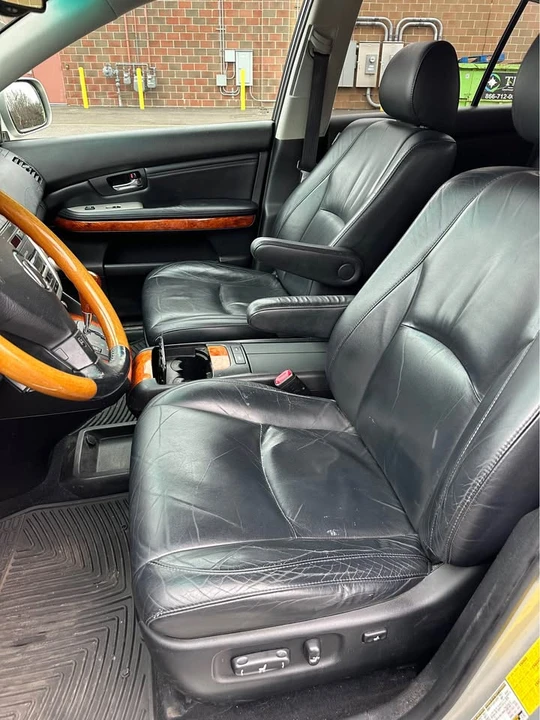 2005 Lexus RX 2nd Gen - Image 10 of 19