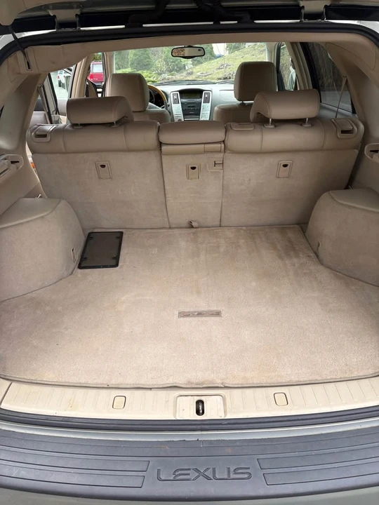 2005 Lexus RX 2nd Gen - Image 9 of 11