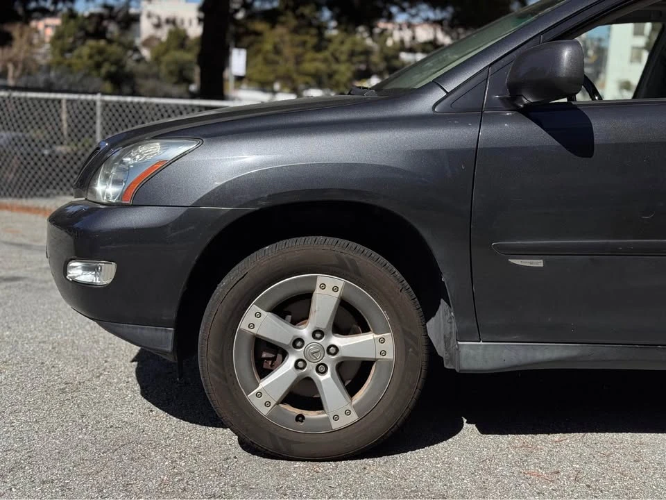 2005 Lexus RX 2nd Gen - Image 2 of 20