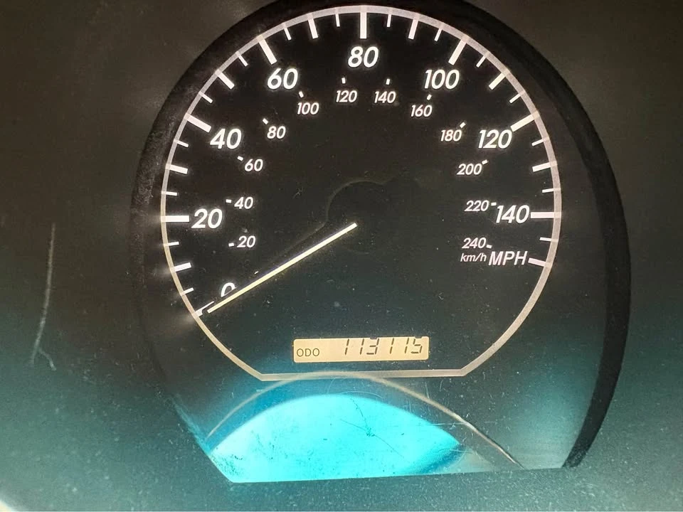 2005 Lexus RX 2nd Gen - Image 10 of 11