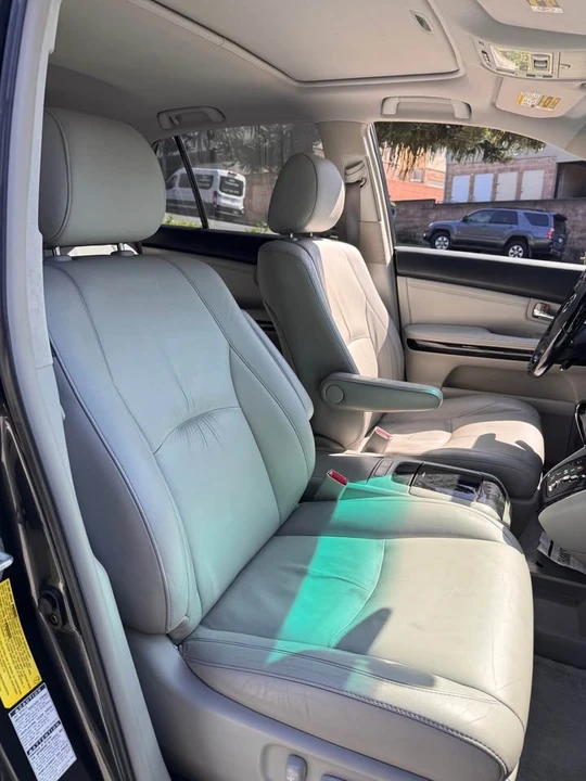 2005 Lexus RX 2nd Gen - Image 16 of 20