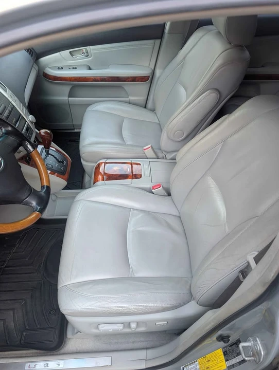 2005 Lexus RX 2nd Gen - Image 14 of 15
