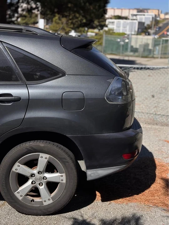 2005 Lexus RX 2nd Gen - Image 5 of 20