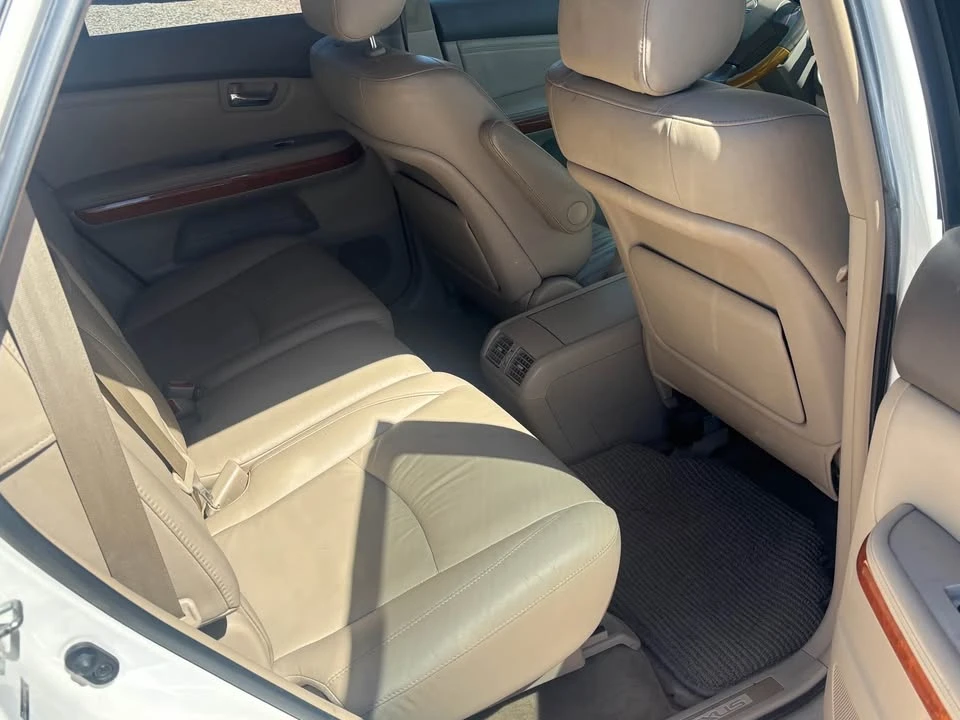 2005 Lexus RX 2nd Gen - Image 7 of 13