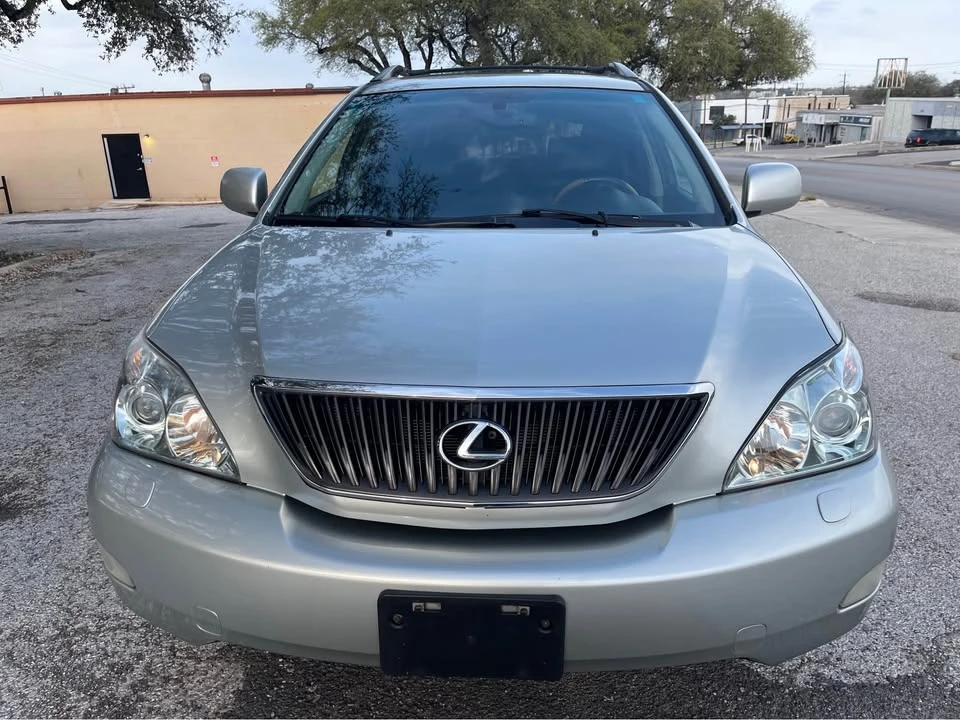 2005 Lexus RX 2nd Gen - Image 4 of 20