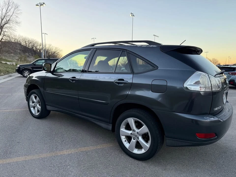 2005 Lexus RX 2nd Gen - Image 4 of 11