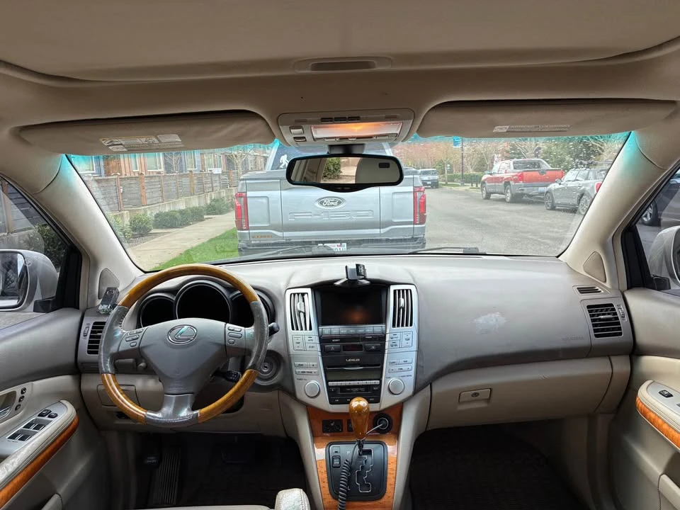 2005 Lexus RX 2nd Gen - Image 10 of 12