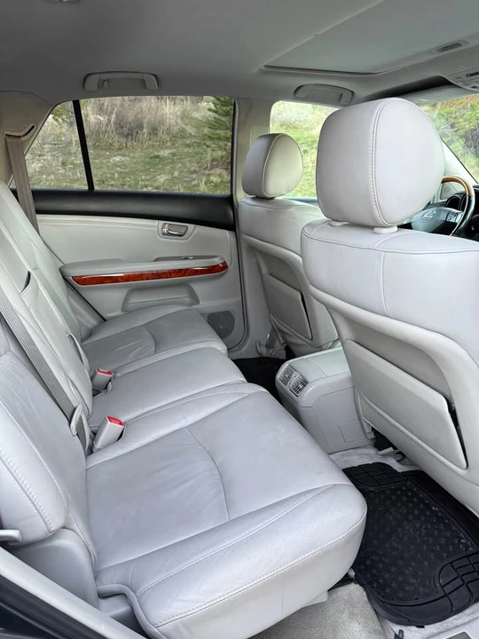 2005 Lexus RX 2nd Gen - Image 11 of 11