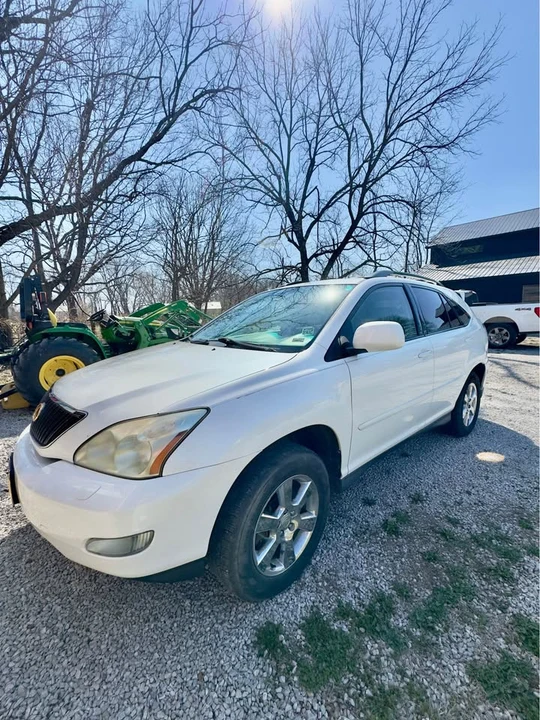 2005 Lexus RX 2nd Gen - Image 3 of 6