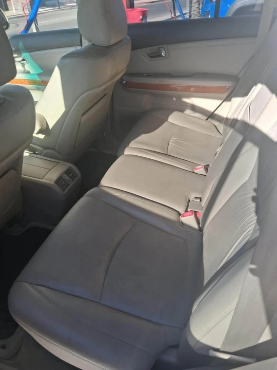 2005 Lexus RX 2nd Gen - Image 6 of 6