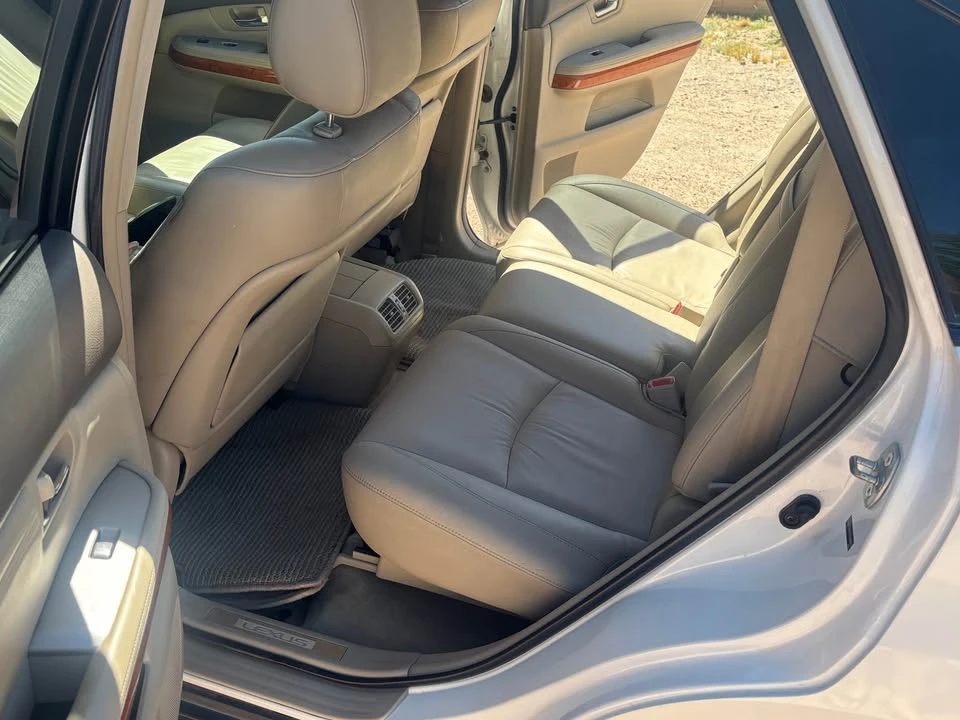 2005 Lexus RX 2nd Gen - Image 8 of 13