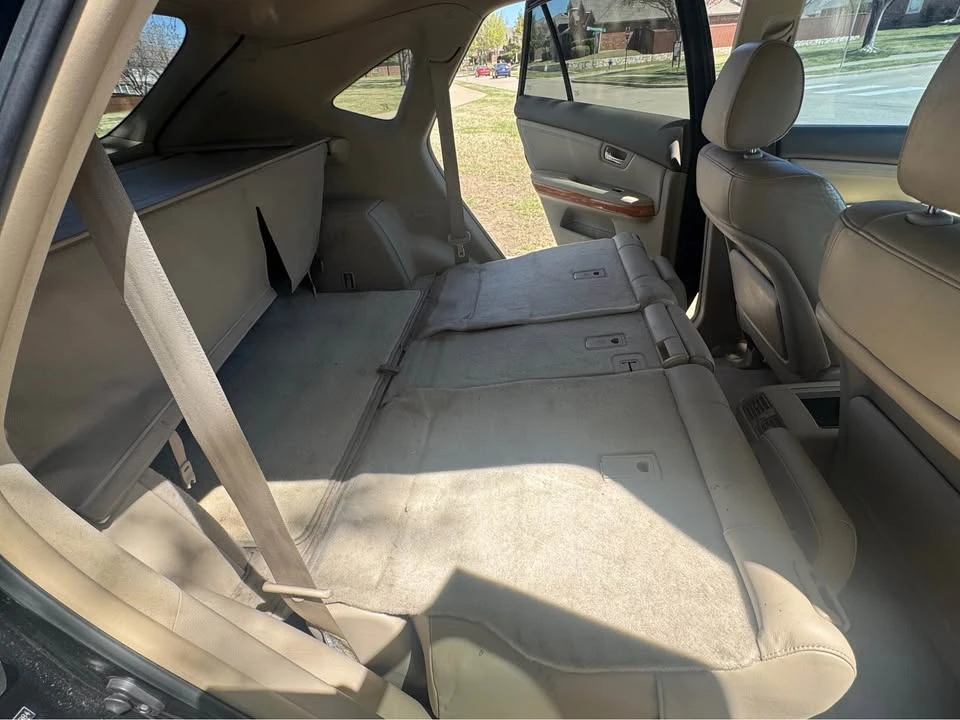 2005 Lexus RX 2nd Gen - Image 8 of 11
