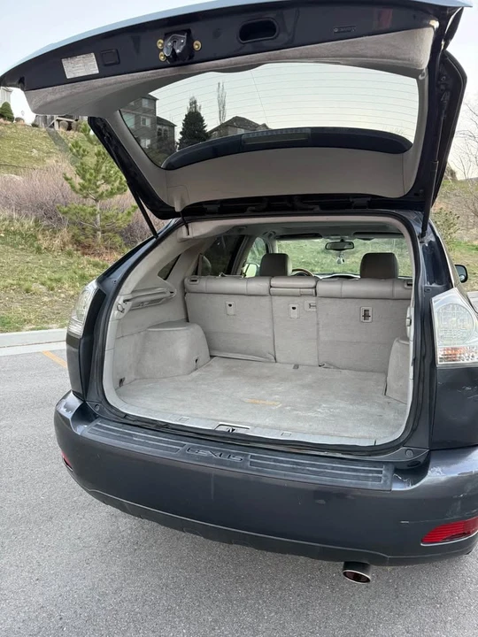 2005 Lexus RX 2nd Gen - Image 6 of 11