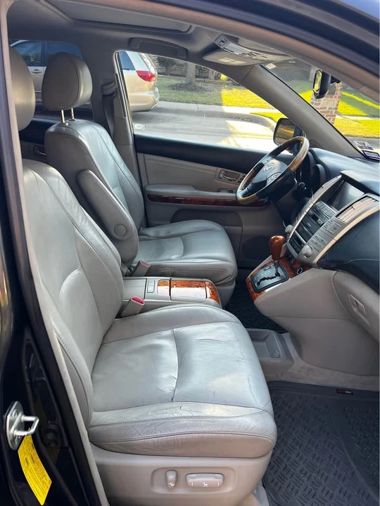 2005 Lexus RX 2nd Gen - Image 10 of 12