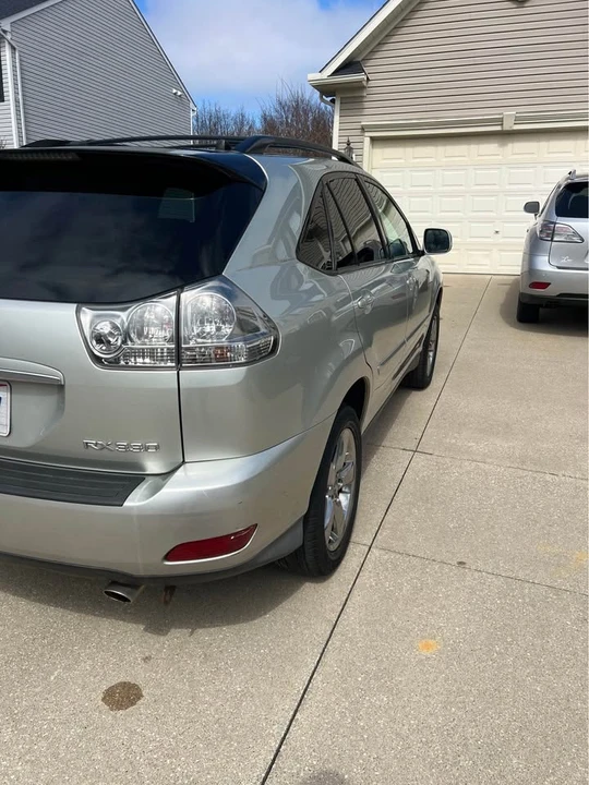 2005 Lexus RX 2nd Gen - Image 5 of 16