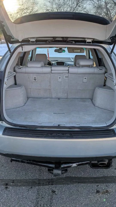 2005 Lexus RX 2nd Gen - Image 5 of 15