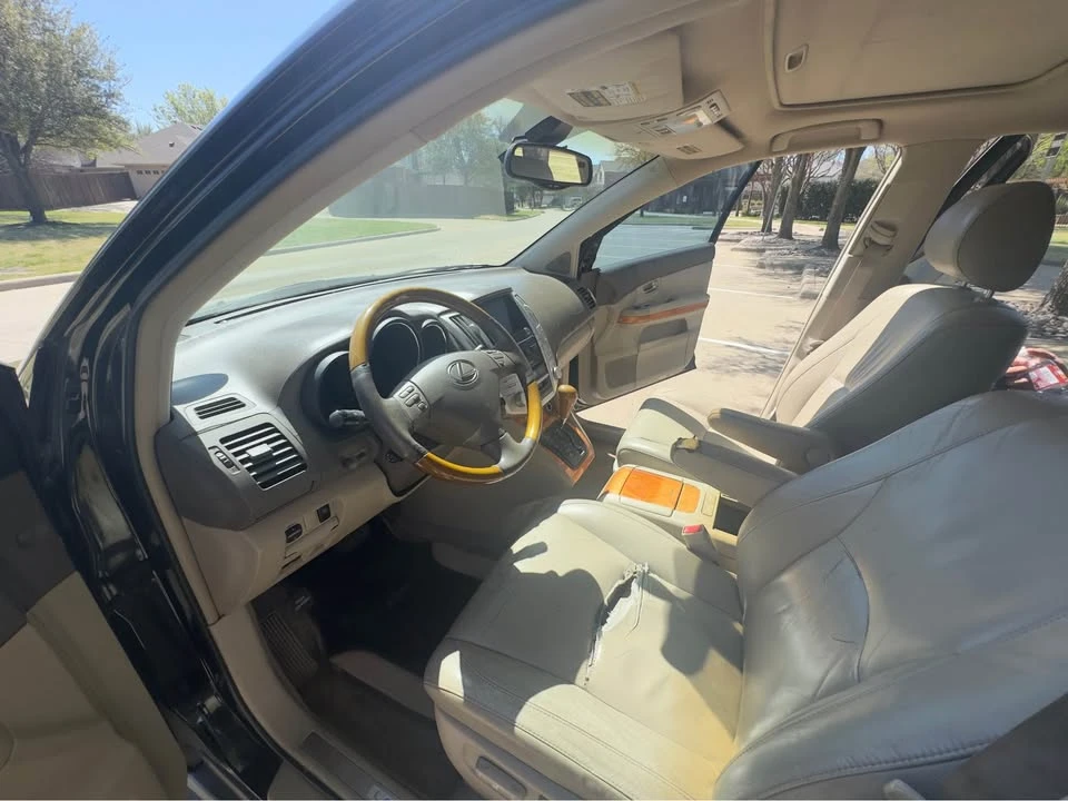 2005 Lexus RX 2nd Gen - Image 6 of 11