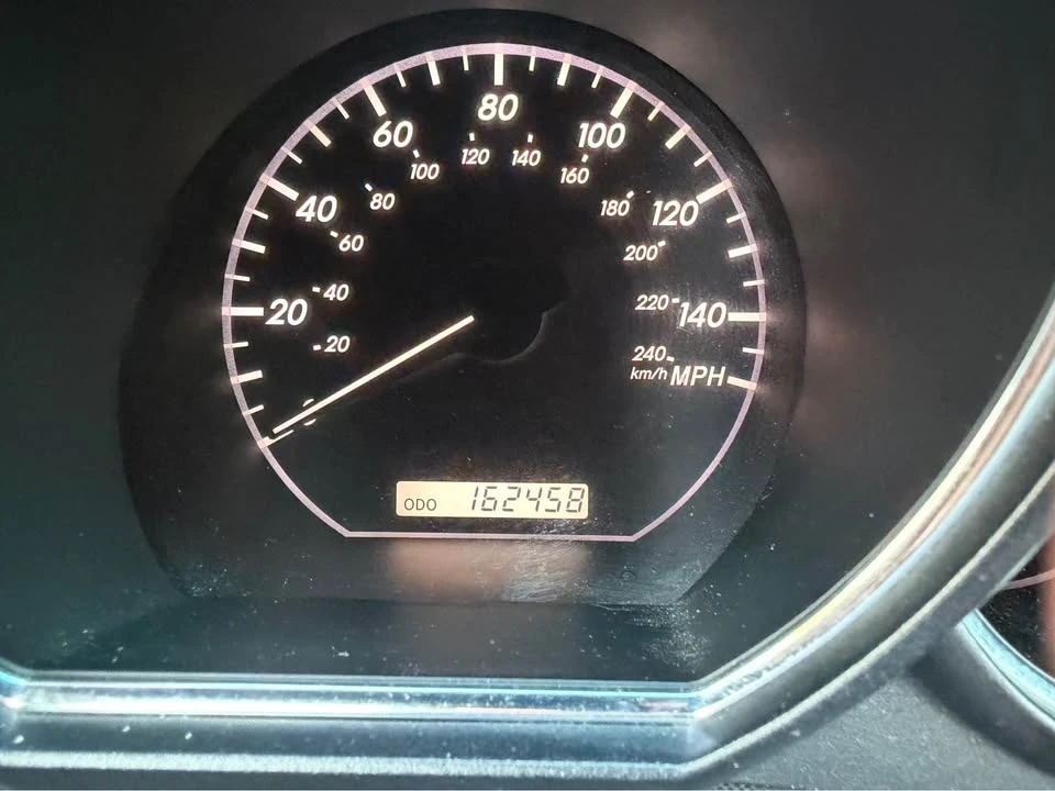 2005 Lexus RX 2nd Gen - Image 8 of 13