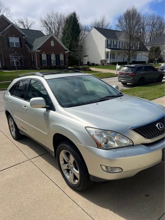 2005 Lexus RX 2nd Gen - Image 8 of 16