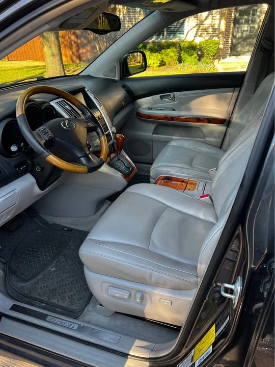 2005 Lexus RX 2nd Gen - Image 7 of 12