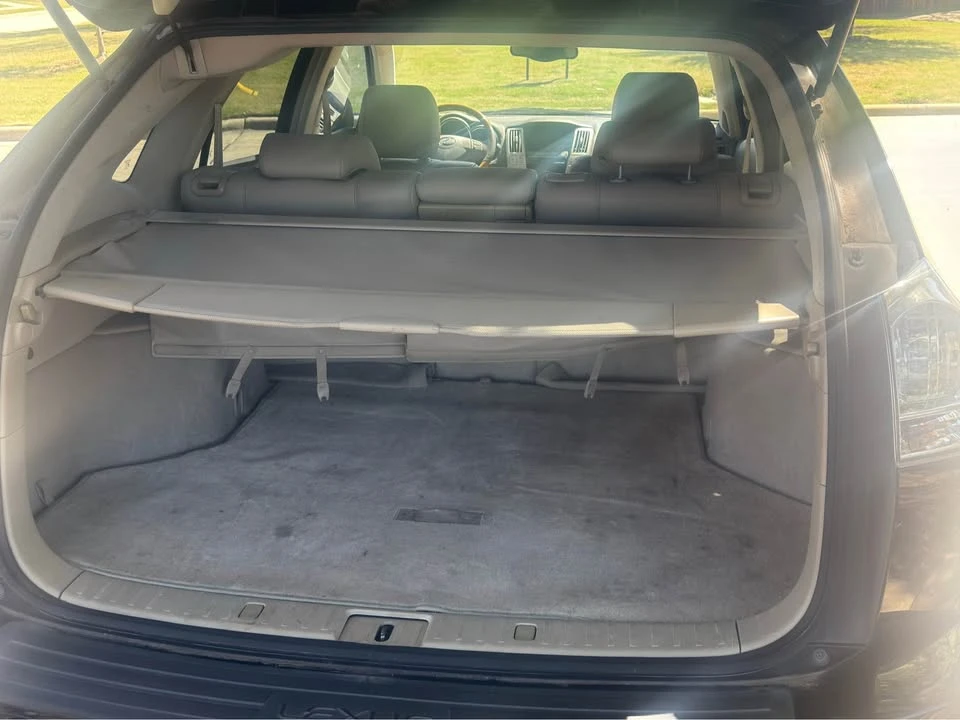 2005 Lexus RX 2nd Gen - Image 9 of 11