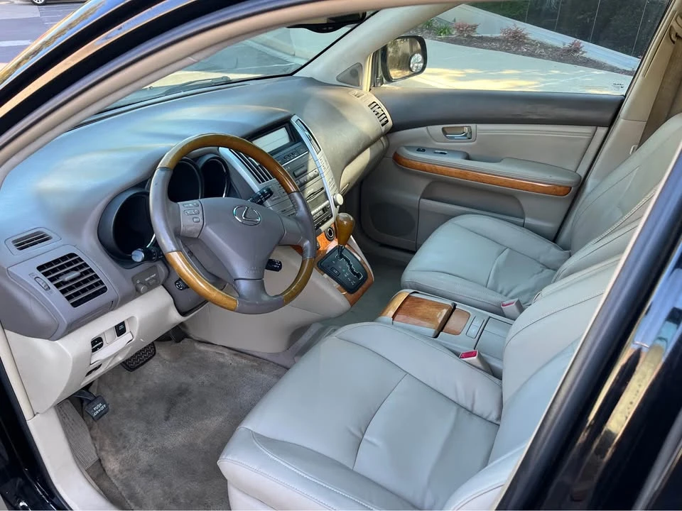 2005 Lexus RX 2nd Gen - Image 7 of 9