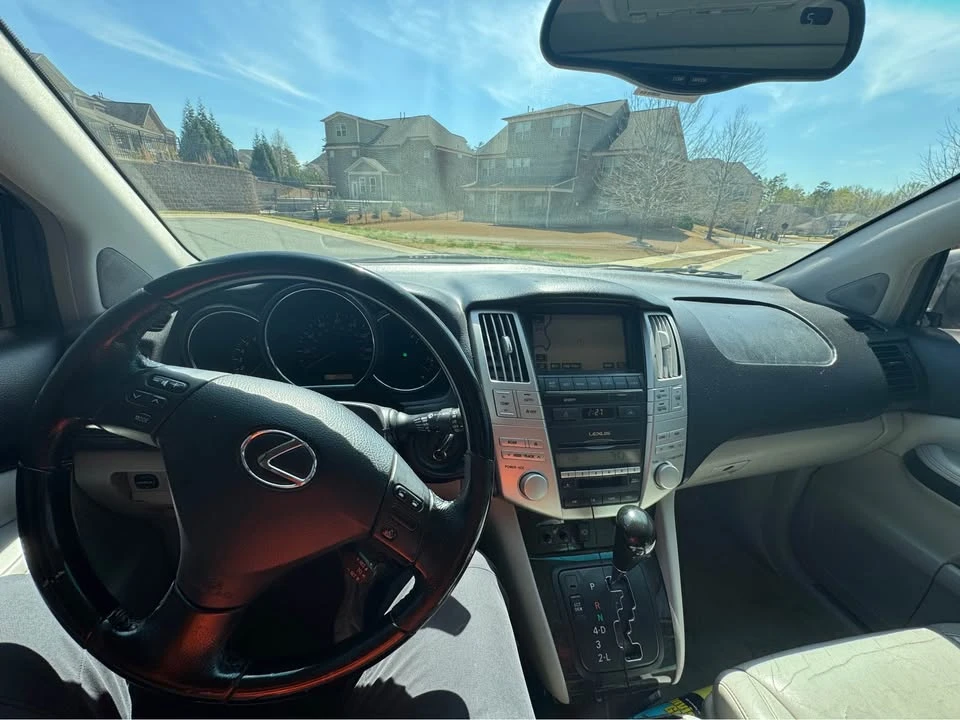 2005 Lexus RX 2nd Gen - Image 14 of 20