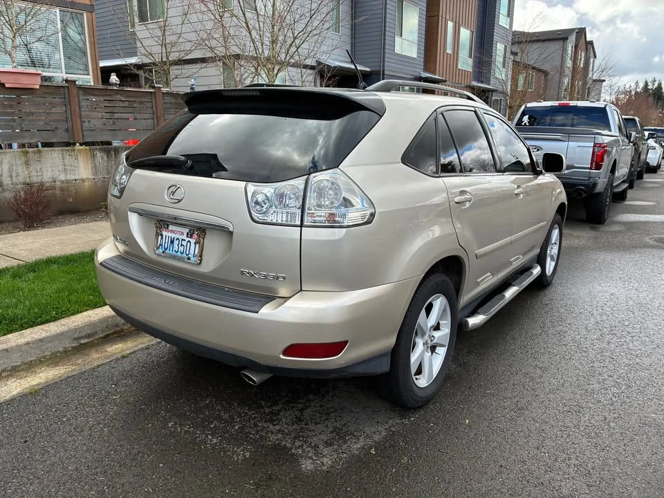 2005 Lexus RX 2nd Gen - Image 5 of 12