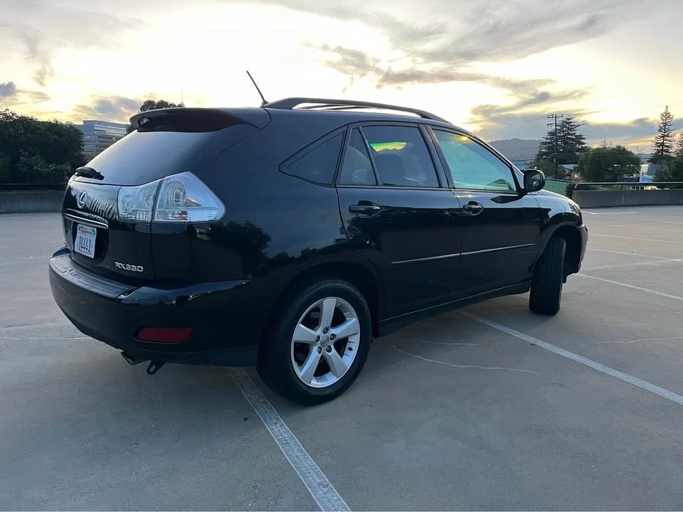 2005 Lexus RX 2nd Gen - Image 4 of 9