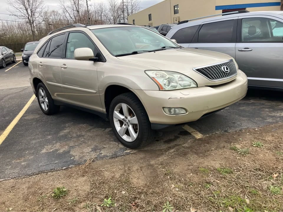 2005 Lexus RX 2nd Gen - Image 2 of 8