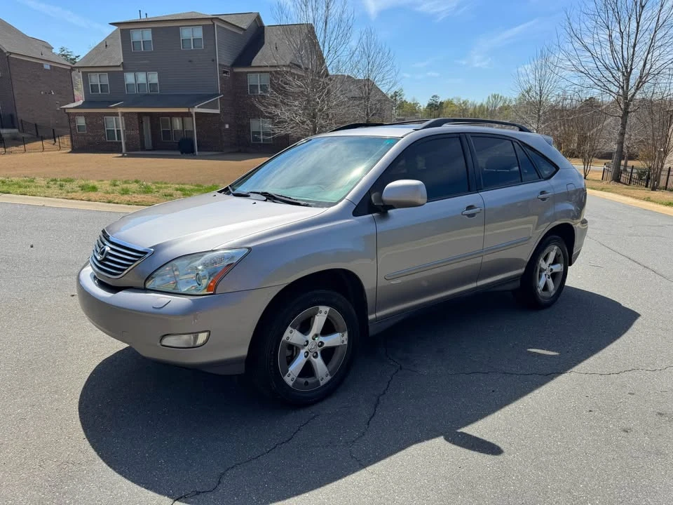 2005 Lexus RX 2nd Gen - Image 10 of 20