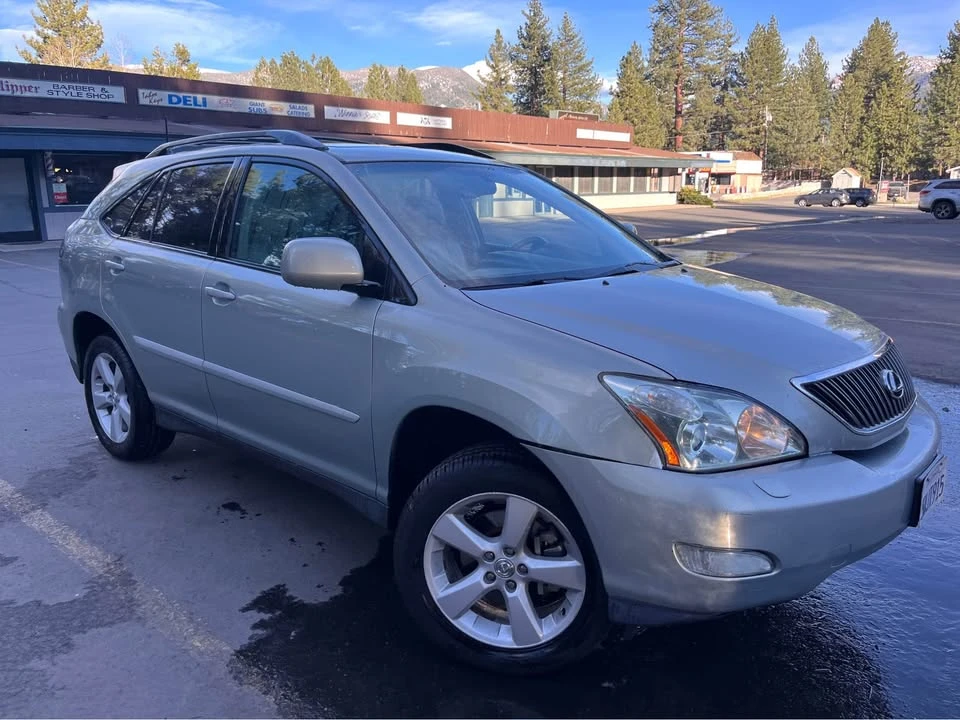 2005 Lexus RX 2nd Gen - Image 3 of 9