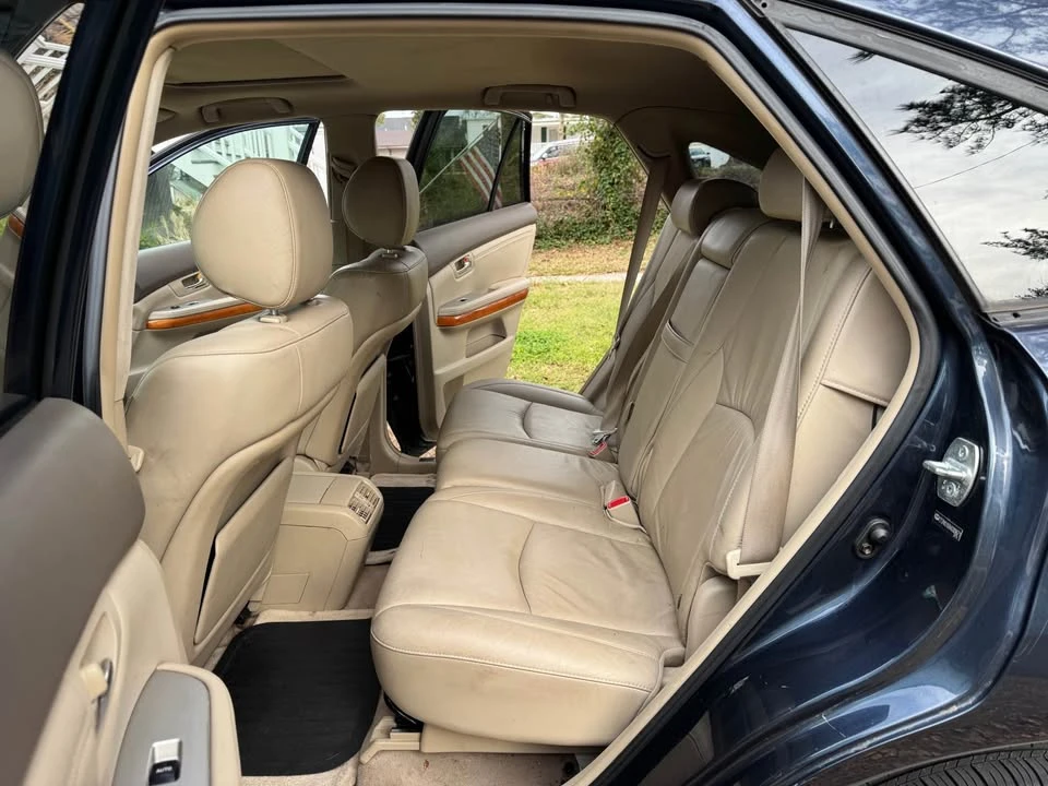 2005 Lexus RX 2nd Gen - Image 8 of 9