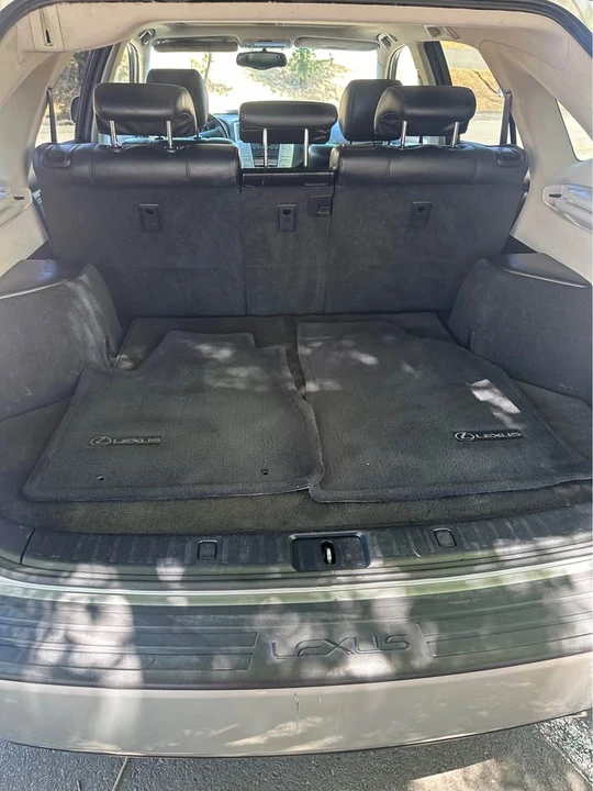 2005 Lexus RX 2nd Gen - Image 8 of 17