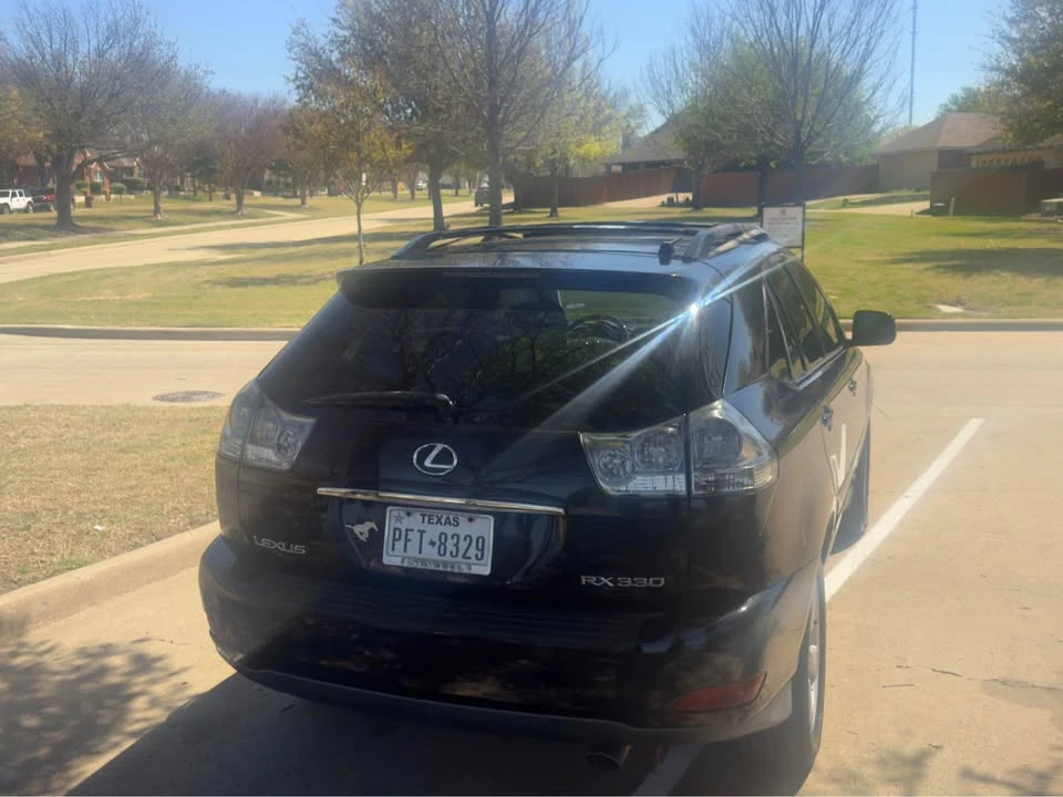 2005 Lexus RX 2nd Gen - Image 4 of 11
