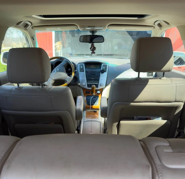 2005 Lexus RX 2nd Gen - Image 6 of 6