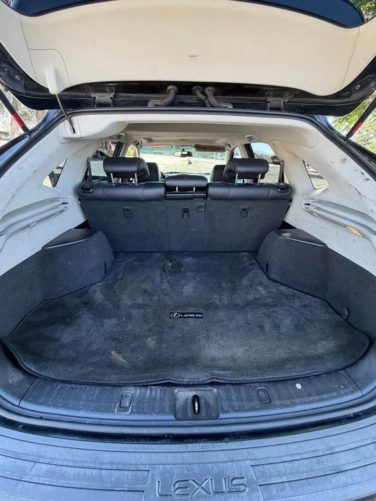 2005 Lexus RX 2nd Gen - Image 14 of 18