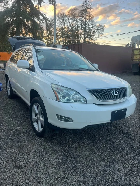2005 Lexus RX 2nd Gen - Image 12 of 15