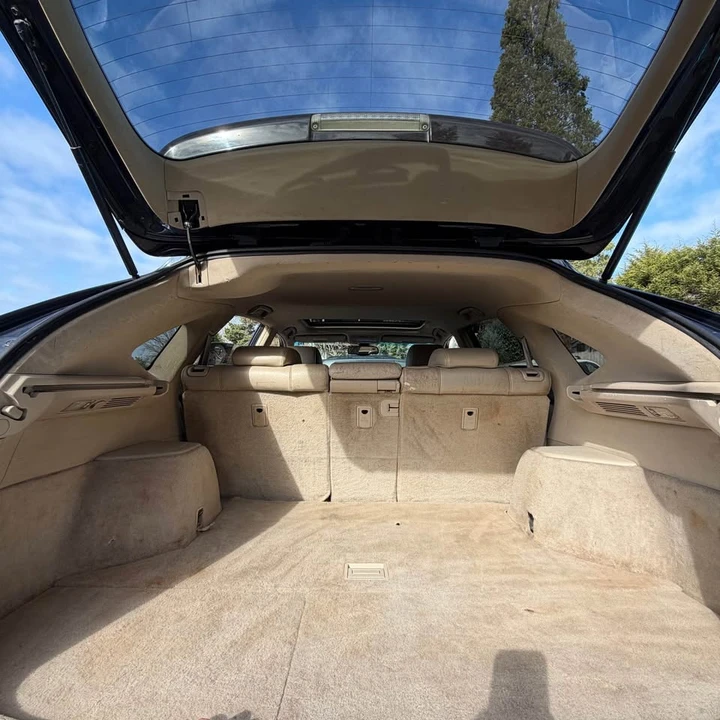 2005 Lexus RX 2nd Gen - Image 10 of 16