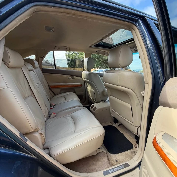 2005 Lexus RX 2nd Gen - Image 8 of 16