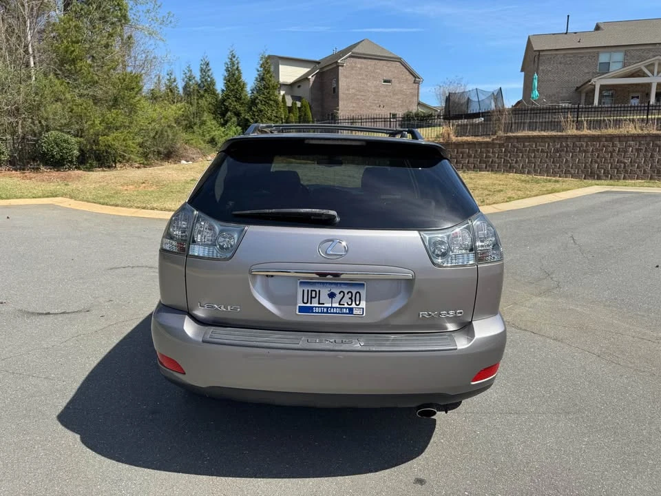 2005 Lexus RX 2nd Gen - Image 8 of 20