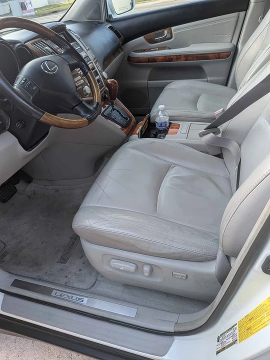 2005 Lexus RX 2nd Gen - Image 7 of 17