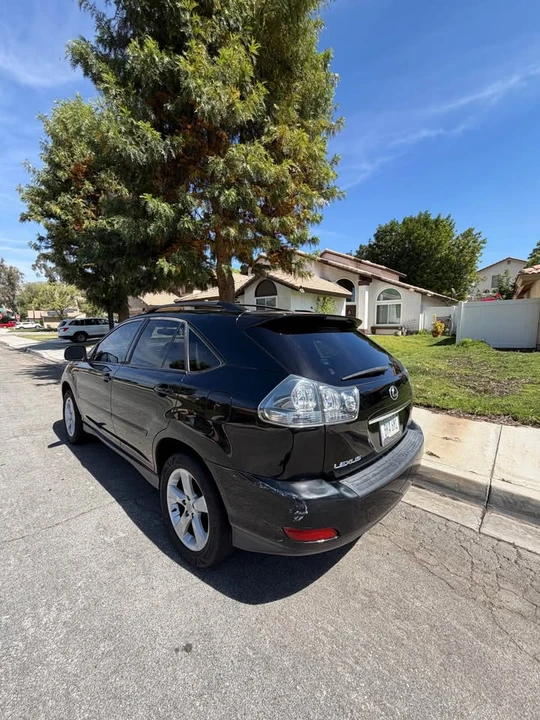 2005 Lexus RX 2nd Gen - Image 6 of 18