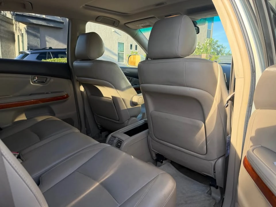 2005 Lexus RX 2nd Gen - Image 12 of 13