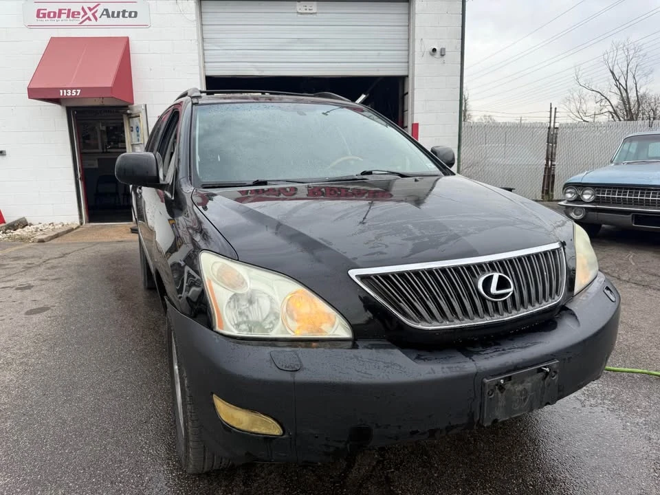 2005 Lexus RX 2nd Gen - Image 2 of 5