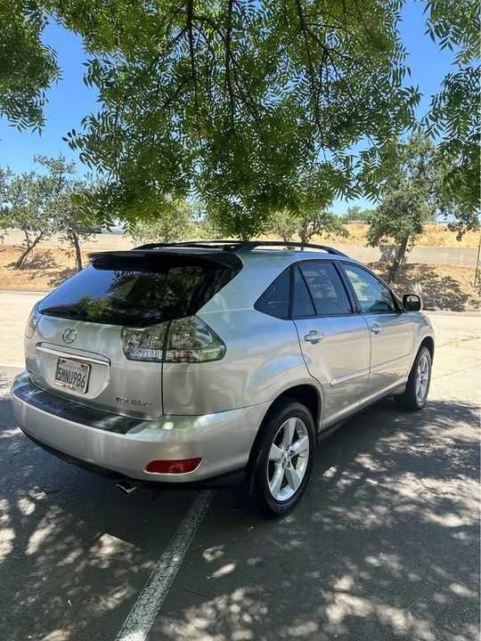 2005 Lexus RX 2nd Gen - Image 7 of 17